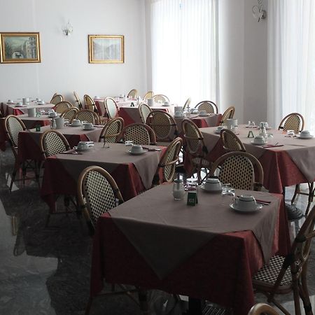 Hotel Germania Bibione Kültér fotó
