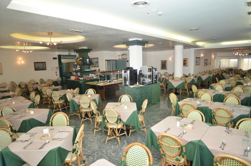 Hotel Germania Bibione Kültér fotó
