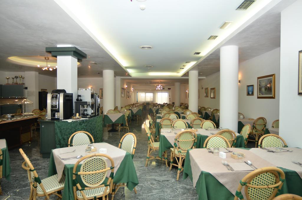 Hotel Germania Bibione Kültér fotó