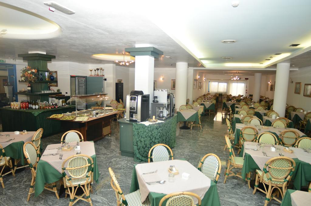 Hotel Germania Bibione Kültér fotó