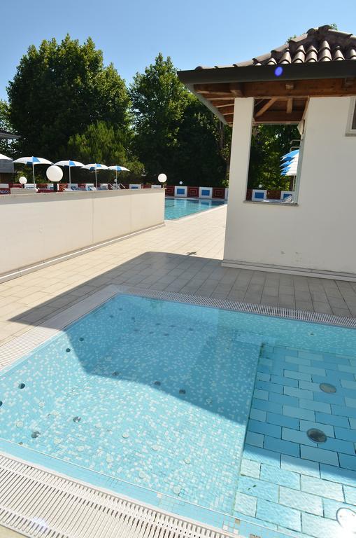 Hotel Germania Bibione Kültér fotó