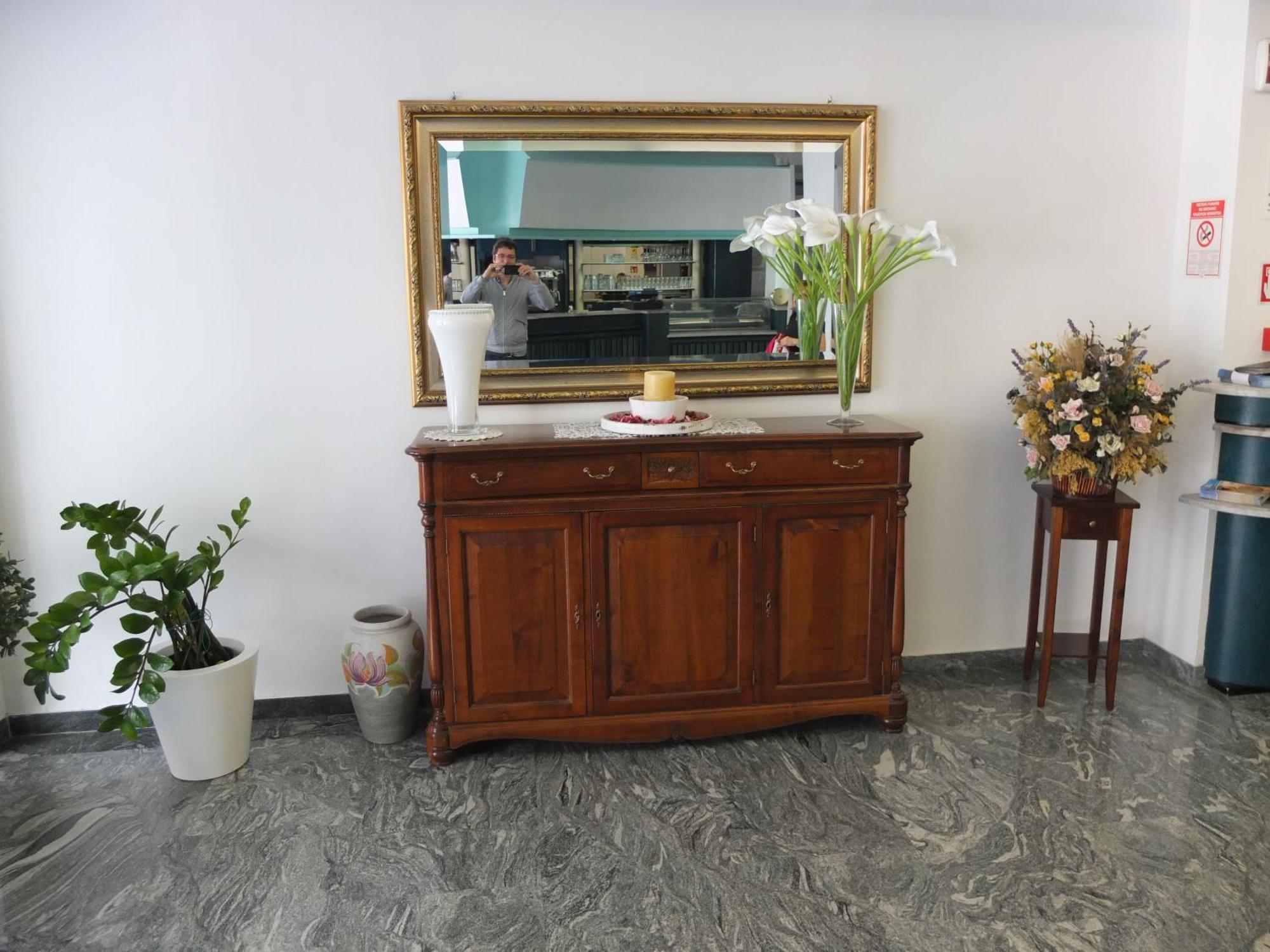 Hotel Germania Bibione Kültér fotó