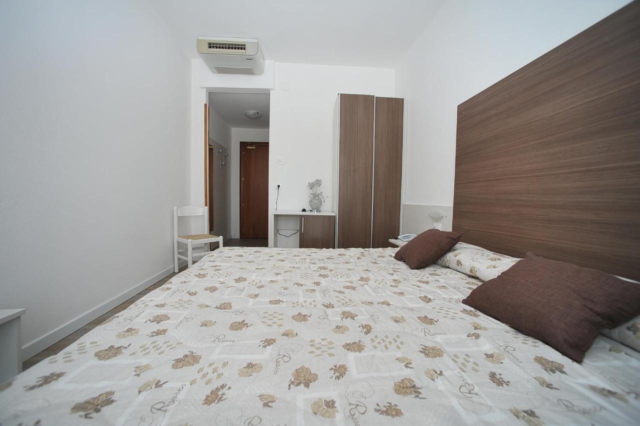Hotel Germania Bibione Kültér fotó