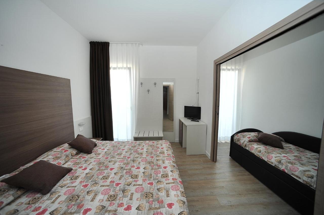 Hotel Germania Bibione Kültér fotó